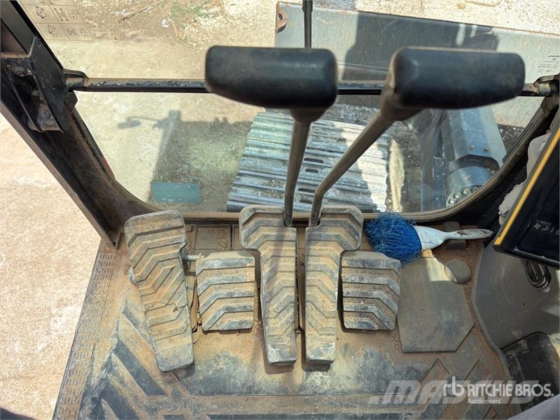 Volvo ECR235EL Tracked Excavator حفارات زحافة