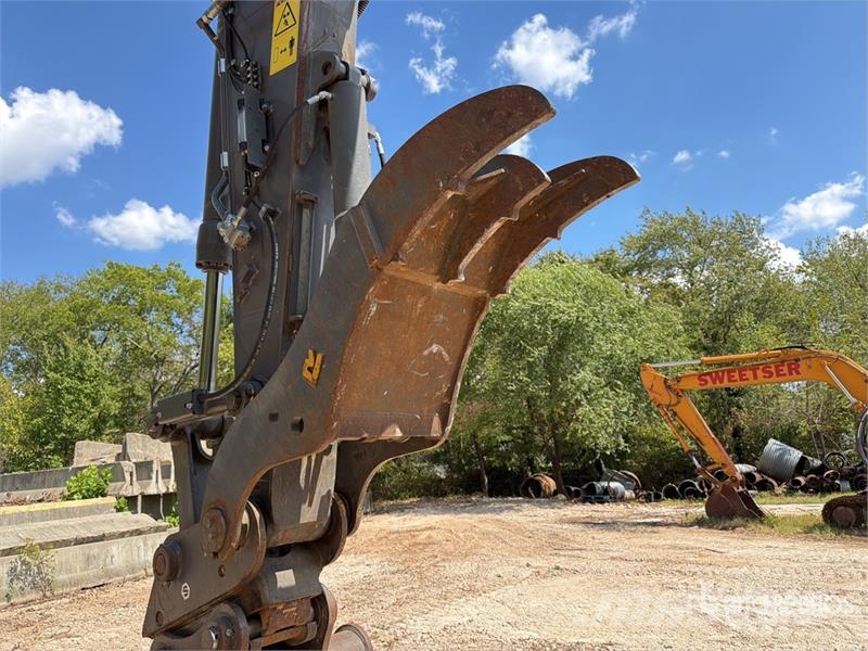 Volvo ECR235EL Tracked Excavator حفارات زحافة