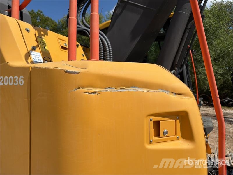 Volvo ECR235EL Tracked Excavator حفارات زحافة
