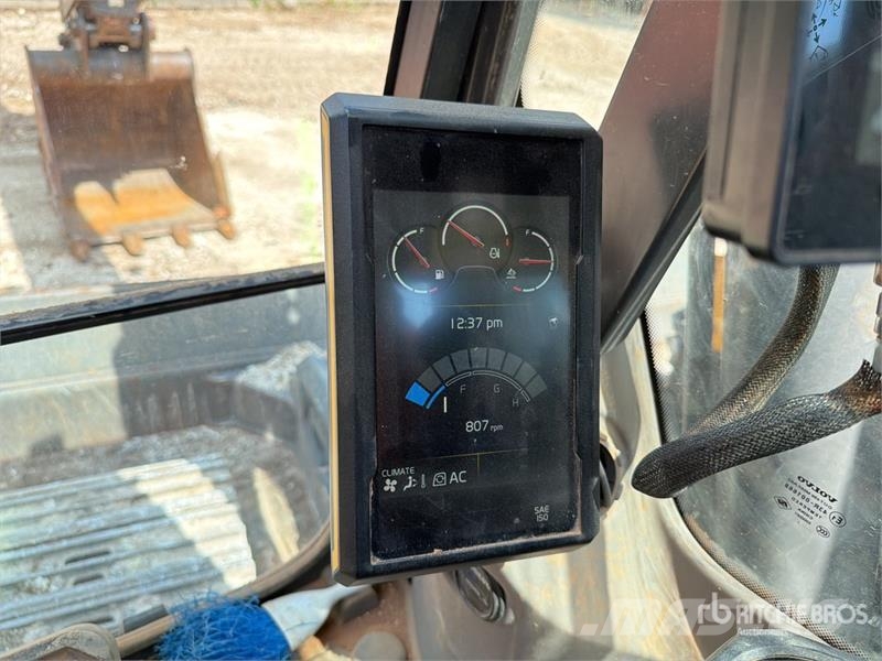 Volvo ECR235EL Tracked Excavator حفارات زحافة