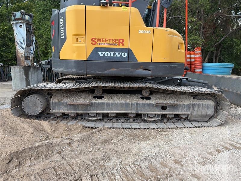 Volvo ECR235EL Tracked Excavator حفارات زحافة