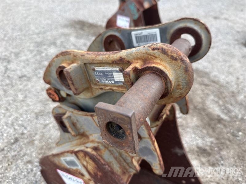 Volvo ECR25QC 7 in Quick Coupler クイックヒッチ