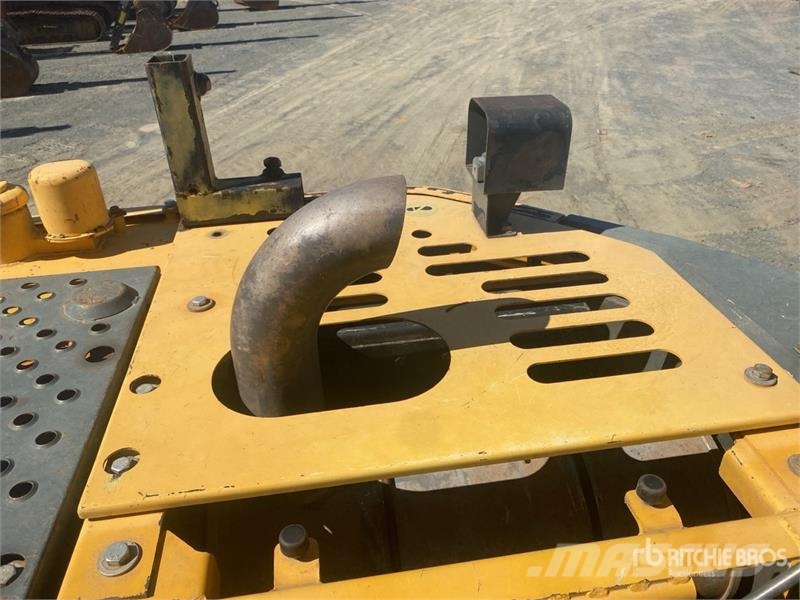 Volvo ECR305C Tracked Excavator Bagri goseničarji