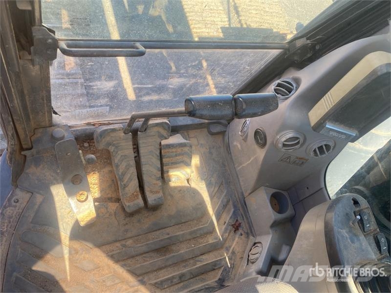 Volvo ECR305C Tracked Excavator Bagri goseničarji