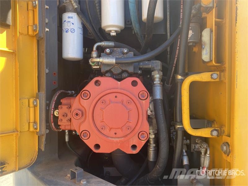 Volvo ECR305C Tracked Excavator Bagri goseničarji