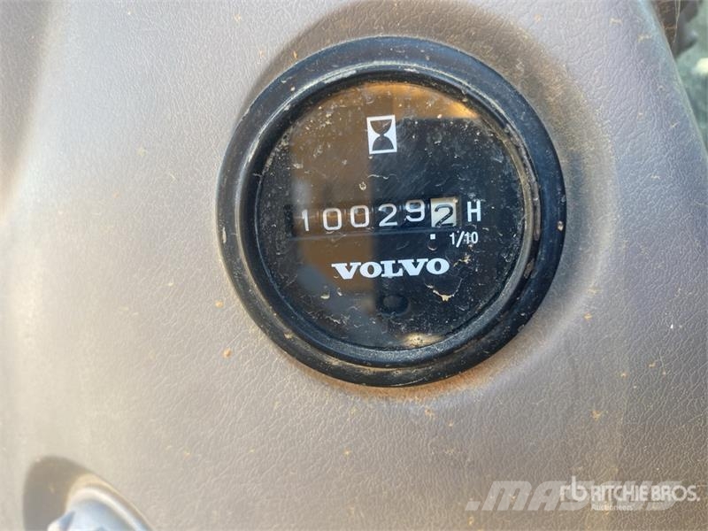 Volvo ECR305CL Tracked Excavator Pásové rýpadlá