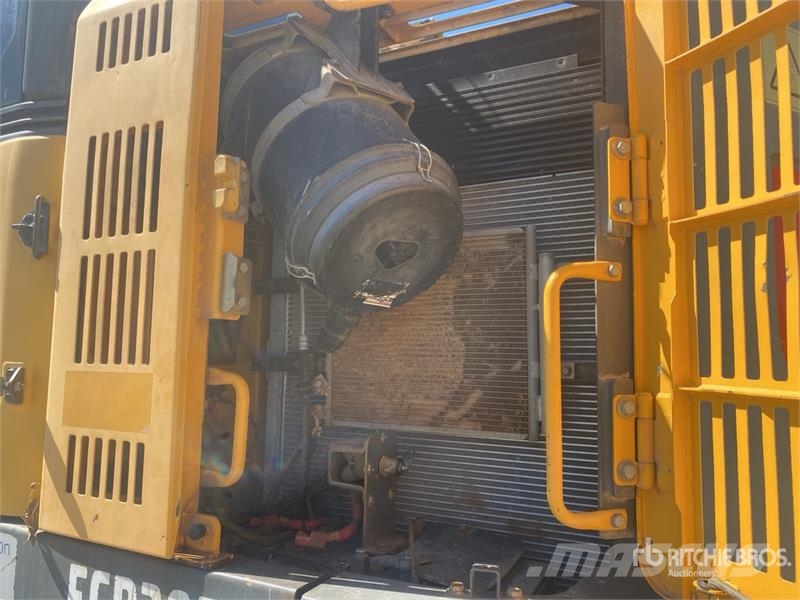 Volvo ECR305CL Tracked Excavator Pásové rýpadlá