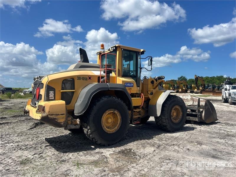 Volvo L110H Wheel Loader Chargeuse sur pneus