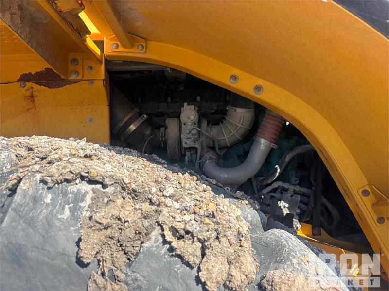 Volvo L220H Wheel Loader 轮式装载机