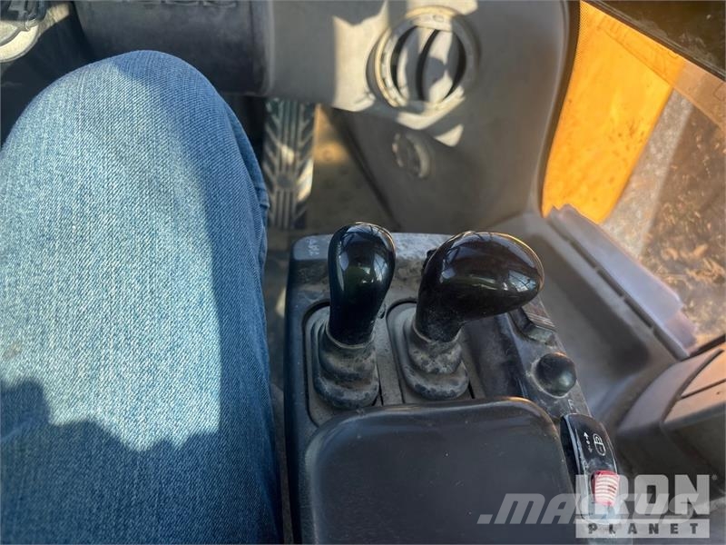 Volvo L220H Wheel Loader 轮式装载机