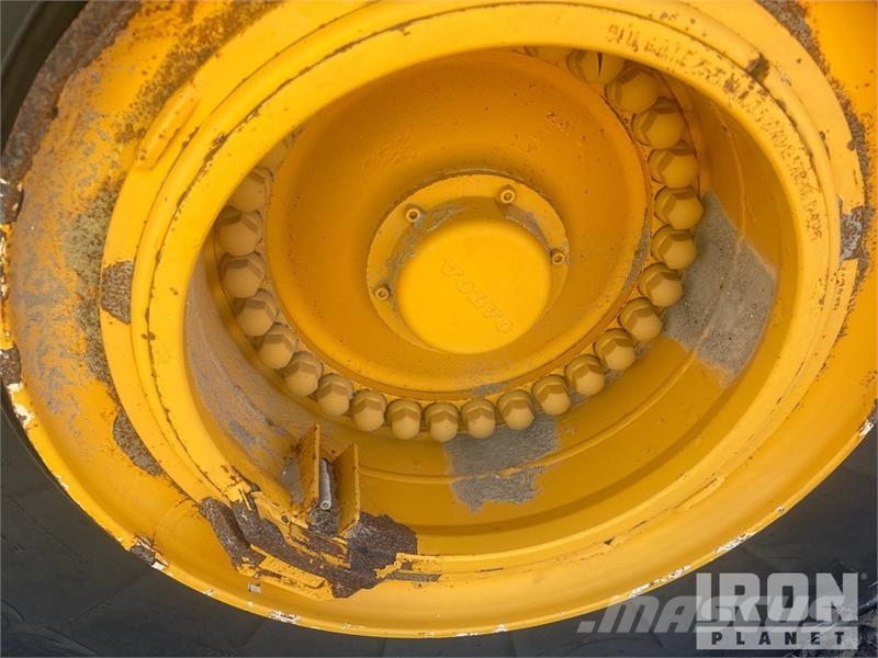 Volvo L220H Wheel Loader 轮式装载机