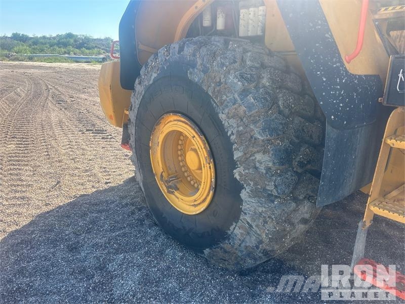 Volvo L220H Wheel Loader 轮式装载机