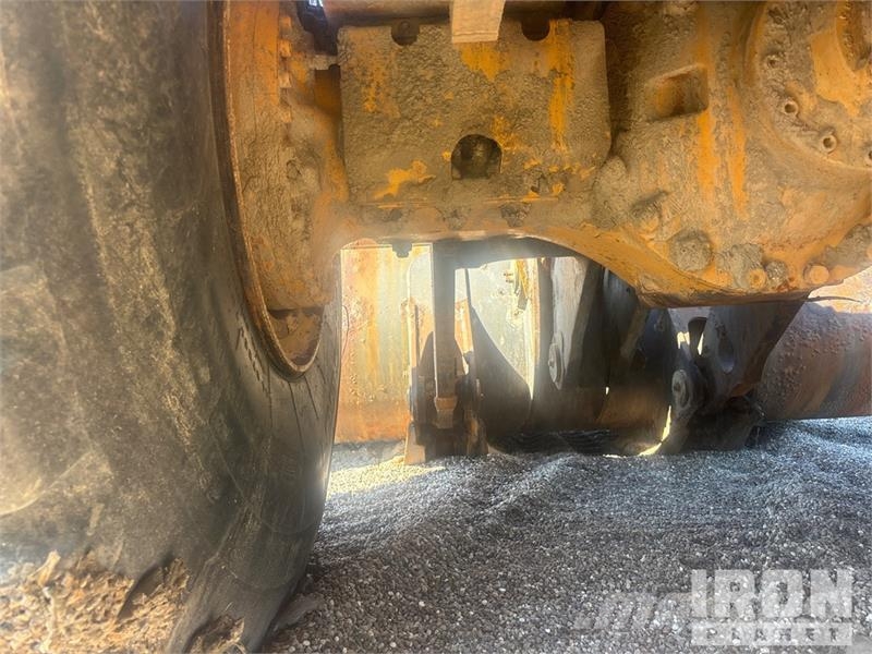 Volvo L220H Wheel Loader 轮式装载机