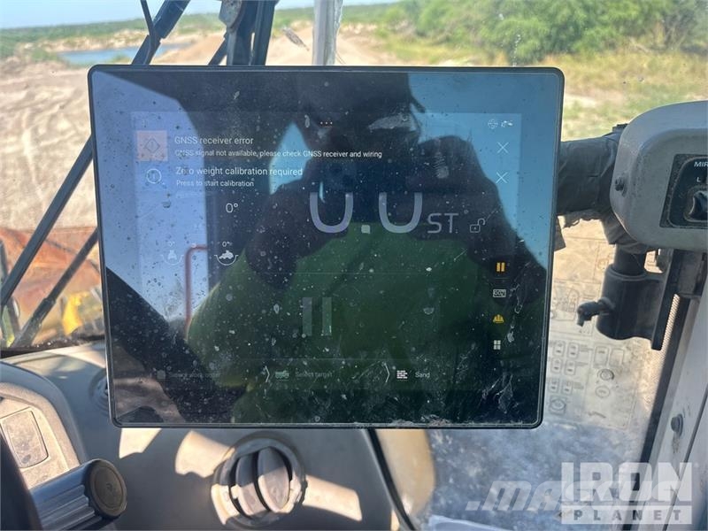 Volvo L220H Wheel Loader 轮式装载机