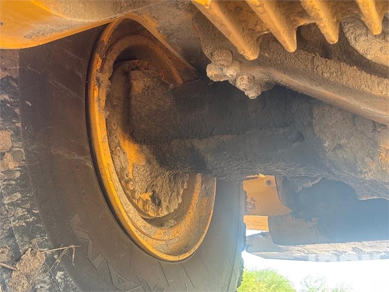 Volvo L220H Wheel Loader 轮式装载机