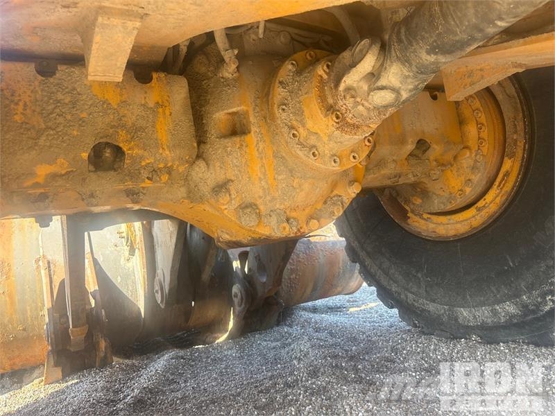 Volvo L220H Wheel Loader 轮式装载机