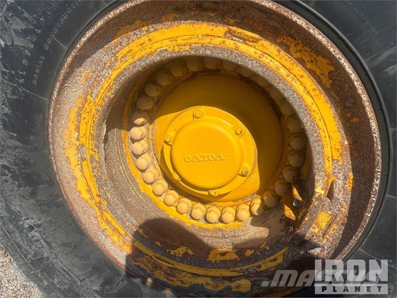 Volvo L220H Wheel Loader 轮式装载机