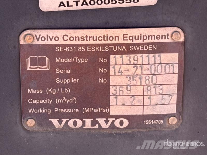 Volvo L35BKT1.2Y 79 in General Purpose Wheel Loader Buck دلاء