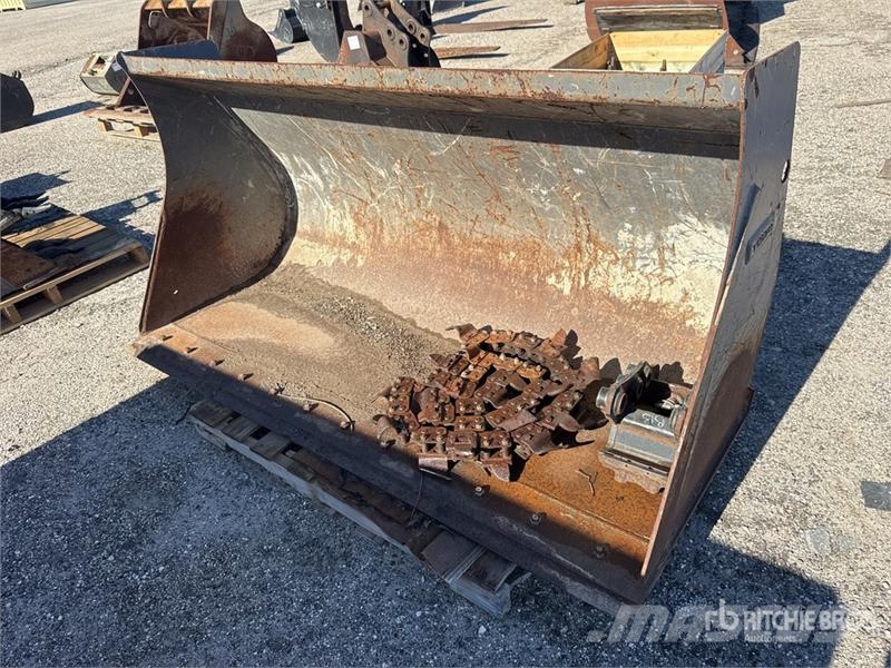 Volvo L35BKT1.2Y 79 in General Purpose Wheel Loader Buck دلاء