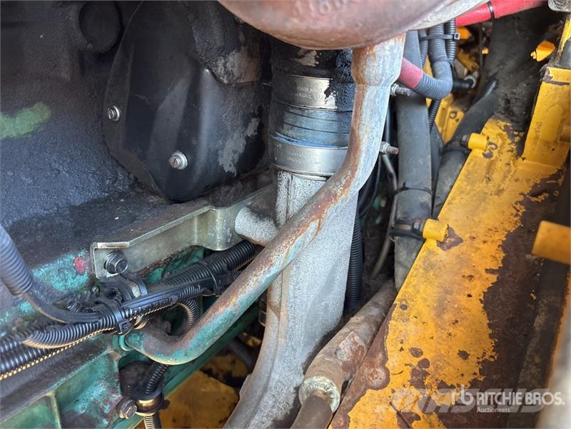Volvo L60E Wheel Loader Gumikerekes homlokrakodók