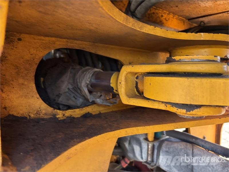 Volvo L60E Wheel Loader Gumikerekes homlokrakodók