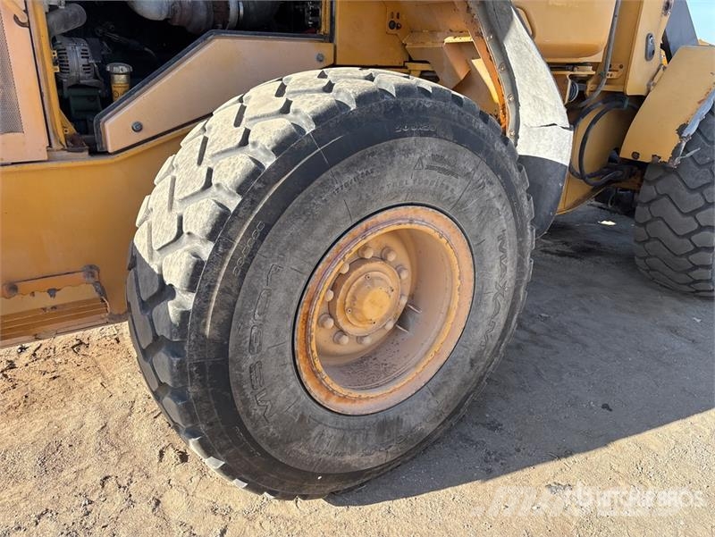 Volvo L60E Wheel Loader Gumikerekes homlokrakodók