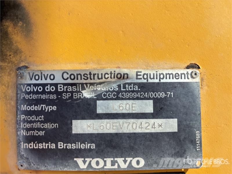 Volvo L60E Wheel Loader Gumikerekes homlokrakodók