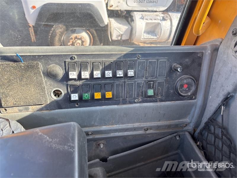 Volvo L60E Wheel Loader Gumikerekes homlokrakodók