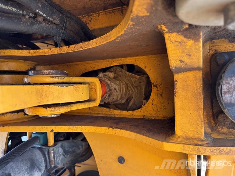 Volvo L60E Wheel Loader Gumikerekes homlokrakodók