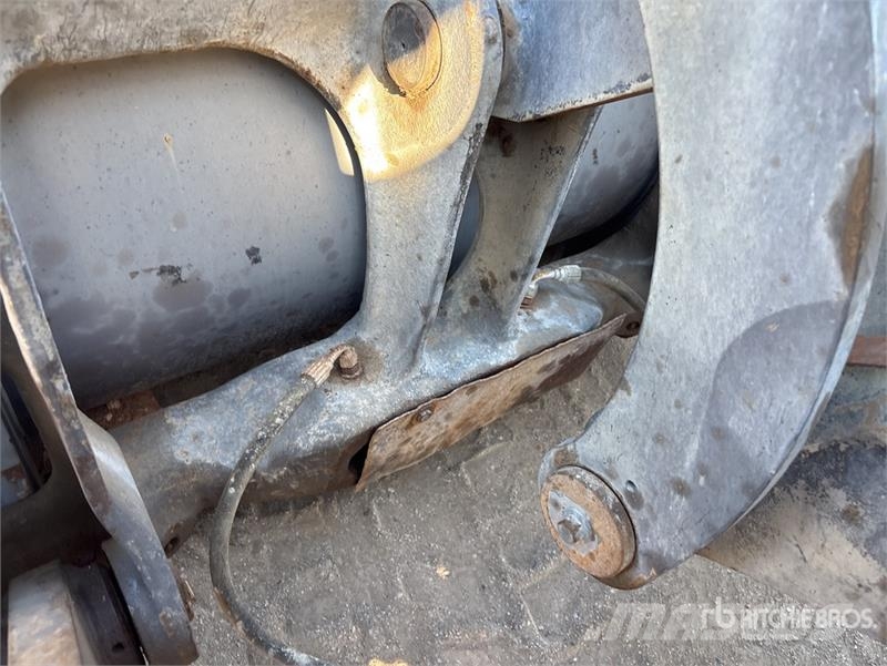Volvo L60E Wheel Loader Gumikerekes homlokrakodók