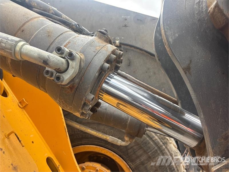 Volvo L90G Wheel Loader 휠로우더