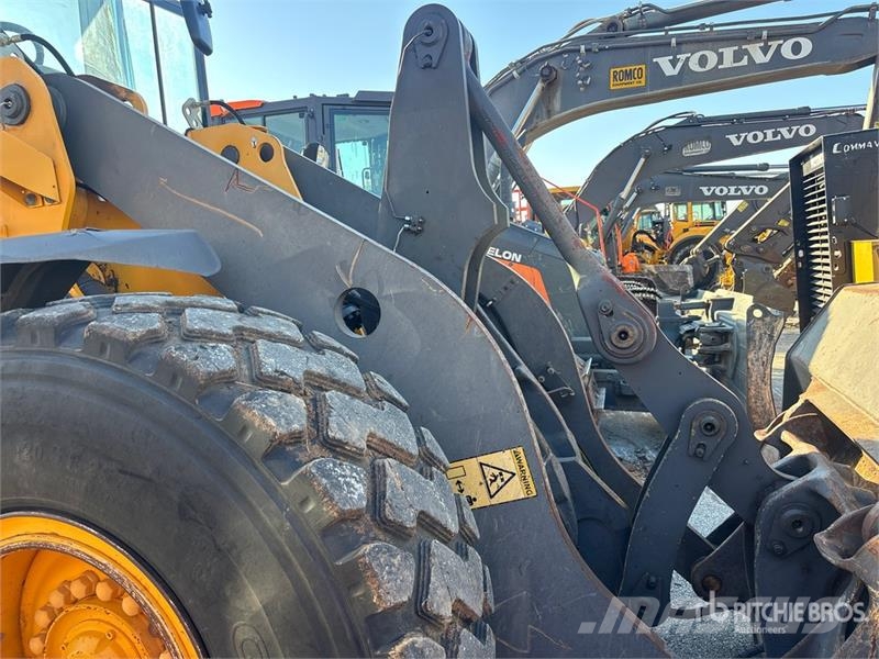 Volvo L90G Wheel Loader 휠로우더