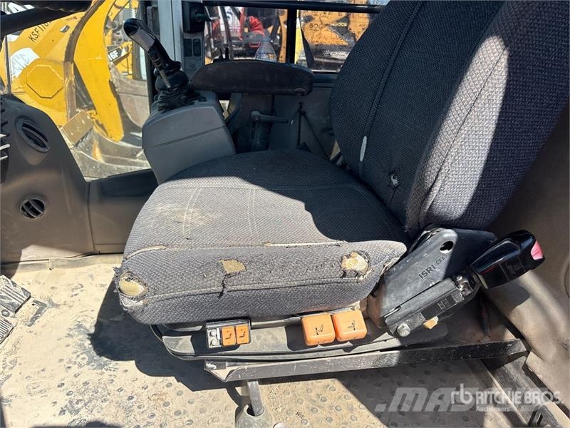 Volvo L90G Wheel Loader 휠로우더