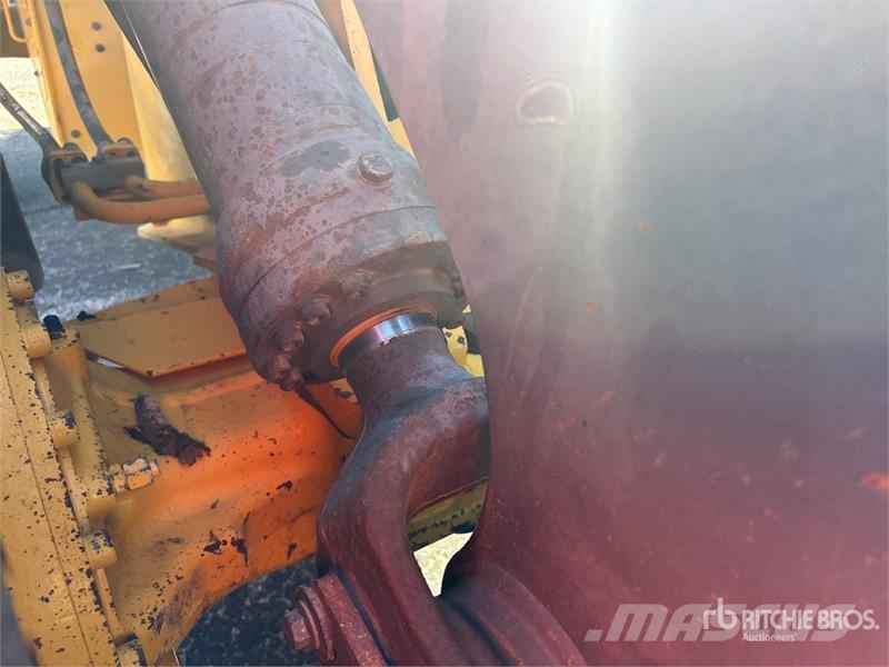 Volvo L90G Wheel Loader 휠로우더