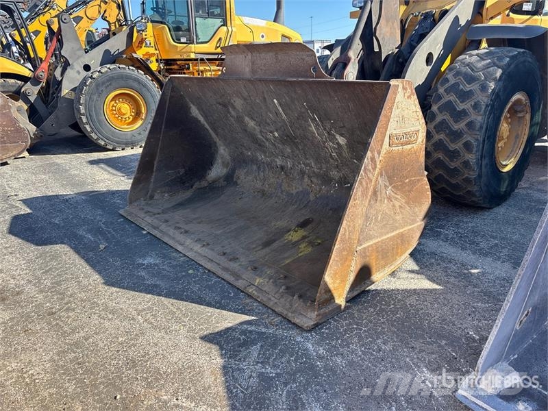 Volvo L90G Wheel Loader 휠로우더