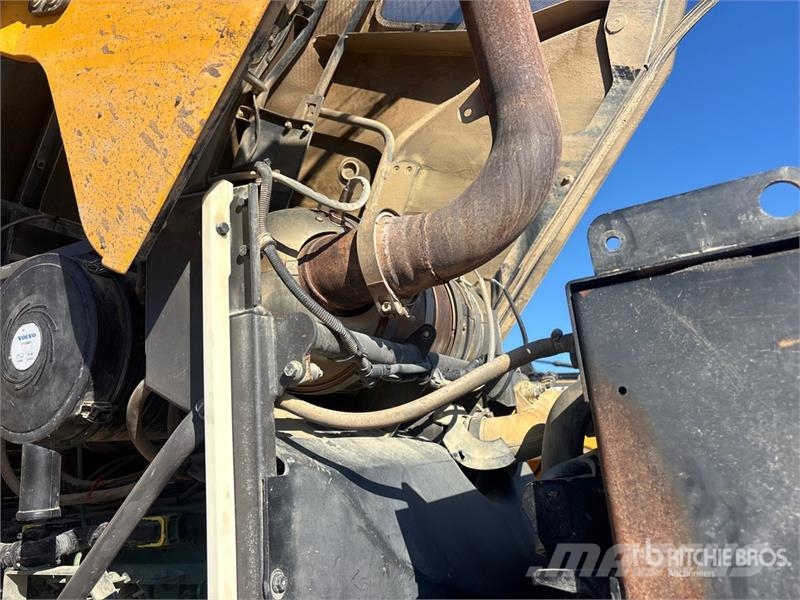 Volvo L90G Wheel Loader 휠로우더