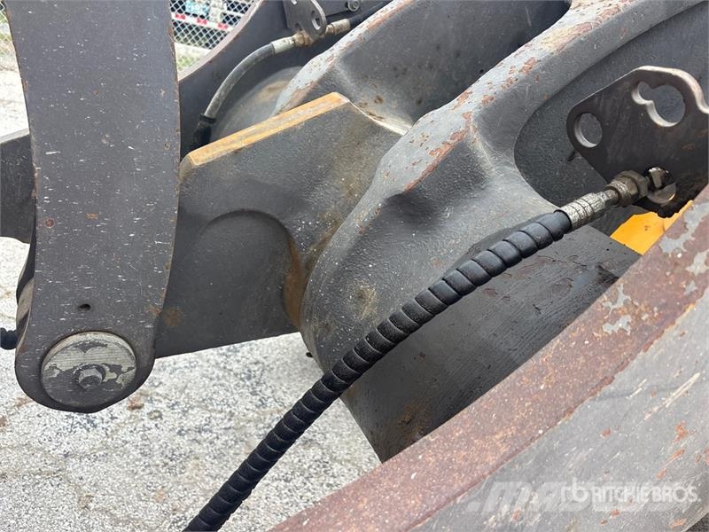Volvo L90G Wheel Loader 휠로우더