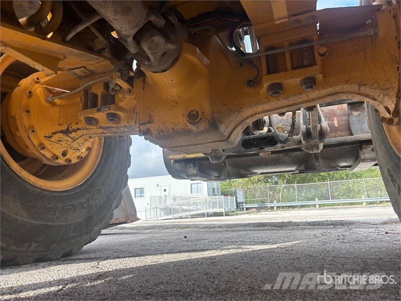 Volvo L90G Wheel Loader 휠로우더