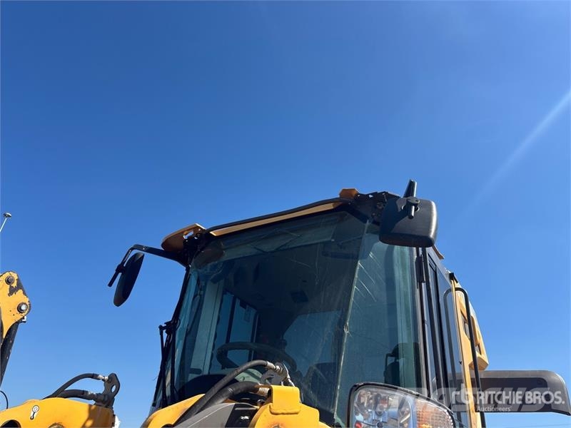 Volvo L90G Wheel Loader 휠로우더