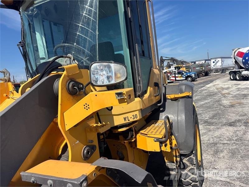 Volvo L90G Wheel Loader 휠로우더