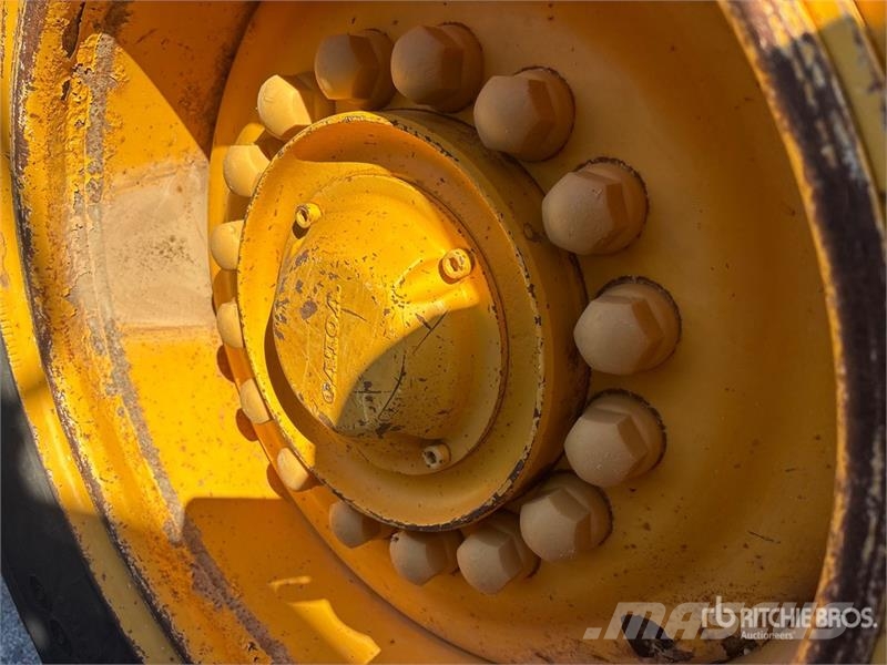 Volvo L90G Wheel Loader 휠로우더