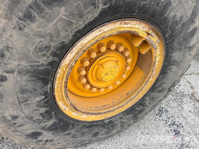 Volvo L90G Wheel Loader 휠로우더