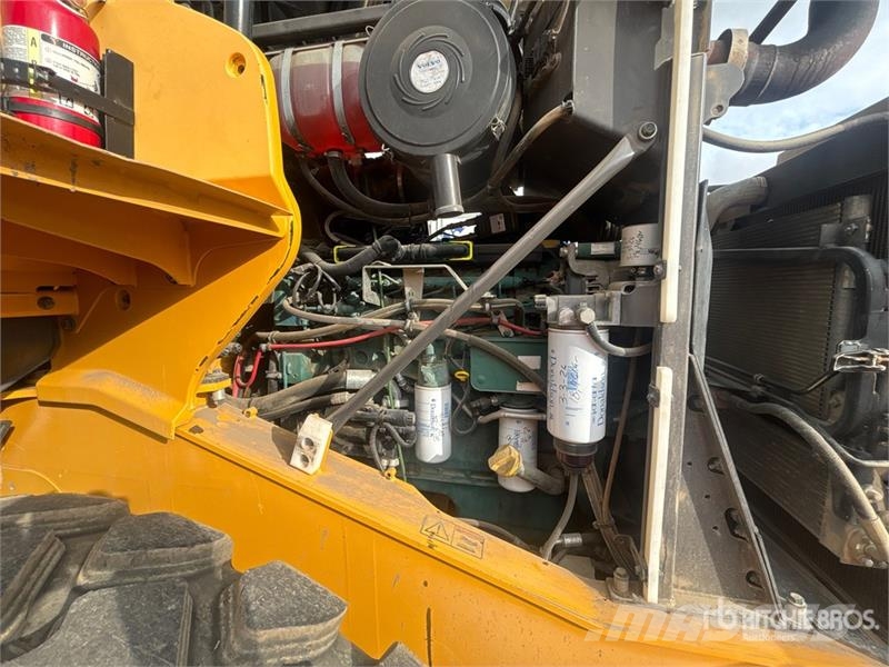 Volvo L90G Wheel Loader 휠로우더