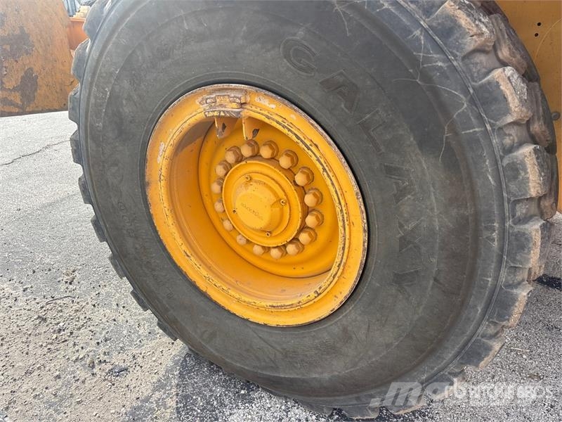 Volvo L90G Wheel Loader 휠로우더