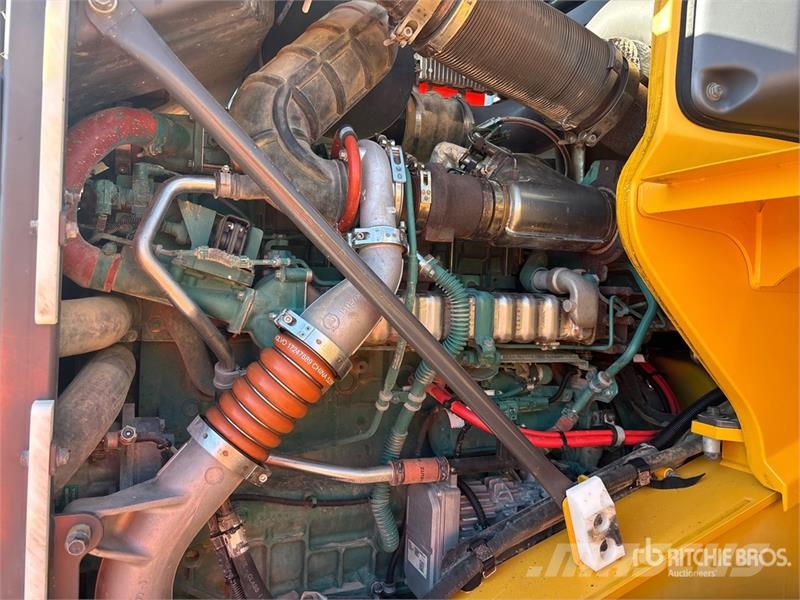 Volvo L90G Wheel Loader 휠로우더