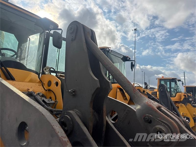 Volvo L90G Wheel Loader 휠로우더