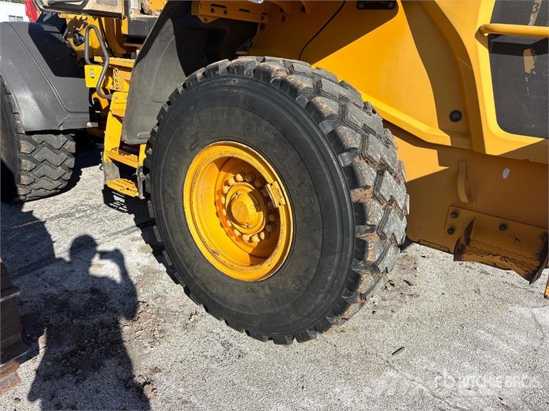Volvo L90G Wheel Loader 휠로우더
