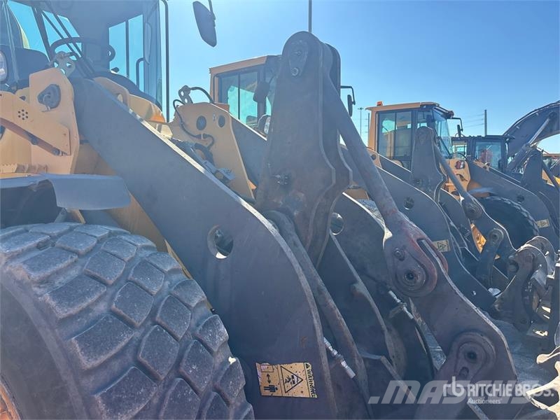 Volvo L90G Wheel Loader 휠로우더