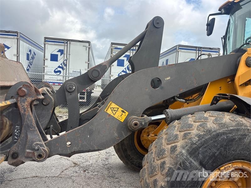 Volvo L90G Wheel Loader 휠로우더