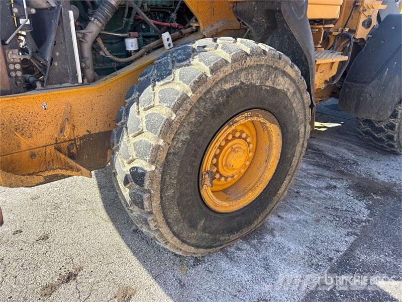 Volvo L90G Wheel Loader 휠로우더